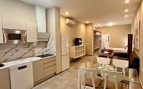 Vial Suites Gp